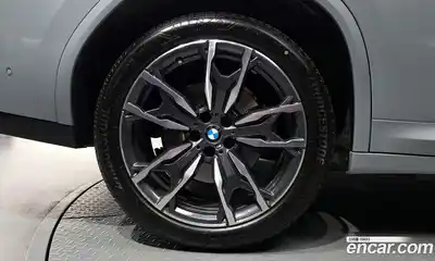 BMW X4 2025 2.0 автомат (гидро), миниатюра 5