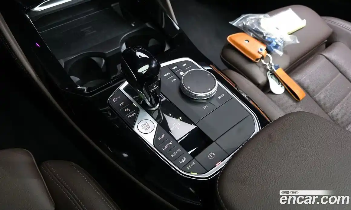 BMW X4 2025 2.0 автомат (гидро), фото 9