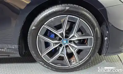 BMW i5 2024 0.2 автомат (гидро), миниатюра 7