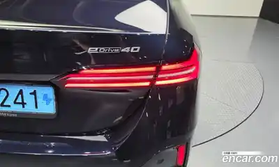 BMW i5 2024 0.2 автомат (гидро), миниатюра 9