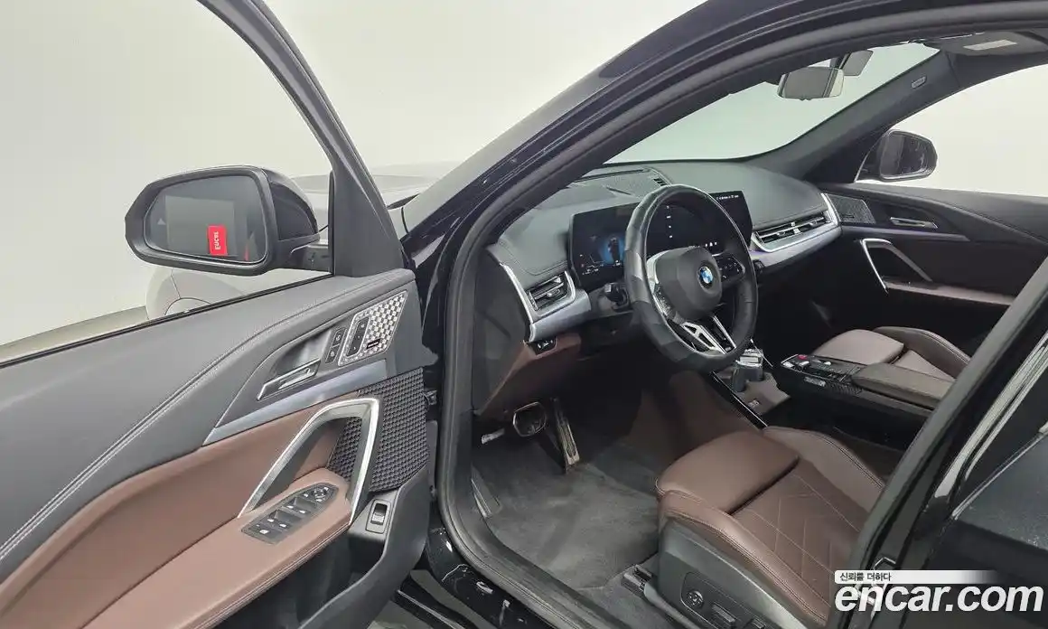 BMW X1 2025 2.0 автомат (гидро), фото 13