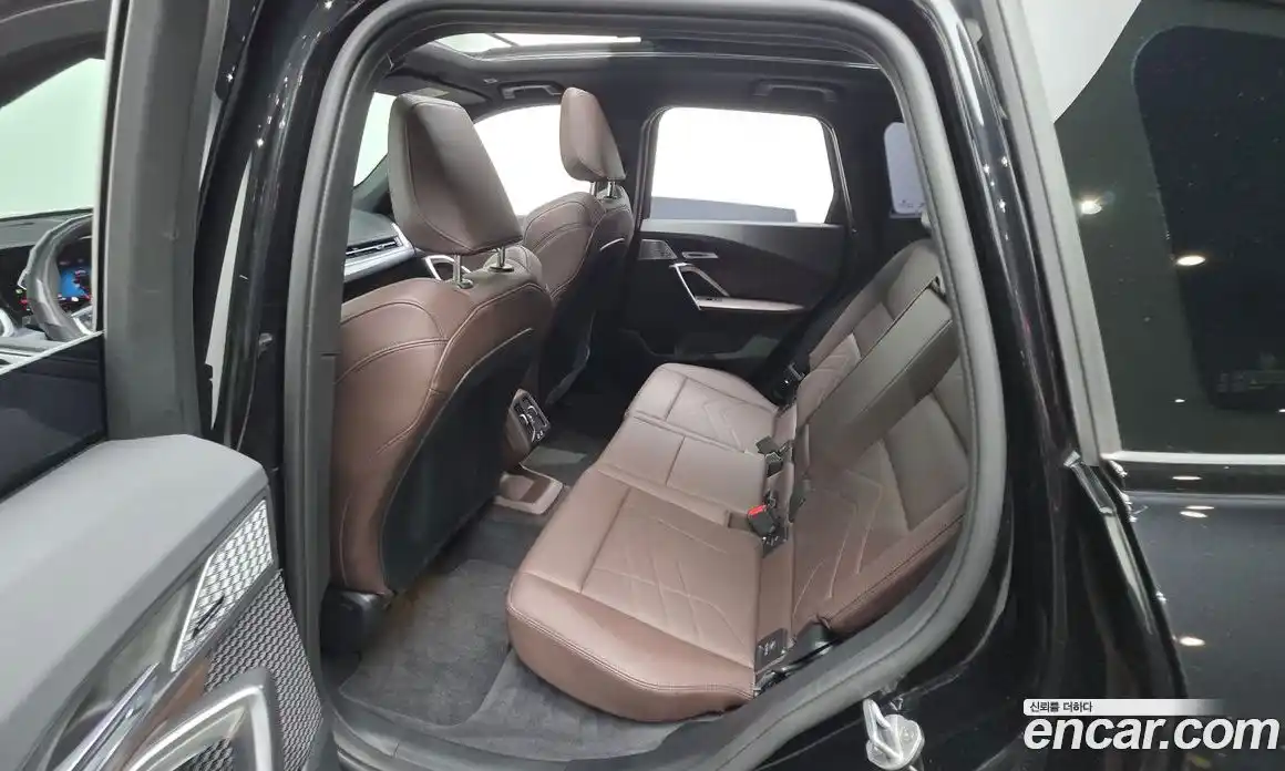 BMW X1 2025 2.0 автомат (гидро), фото 16