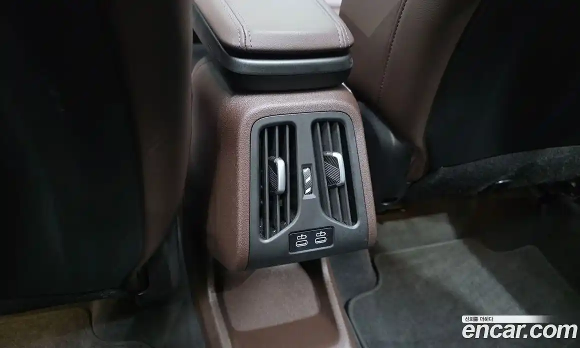 BMW X1 2025 2.0 автомат (гидро), фото 31