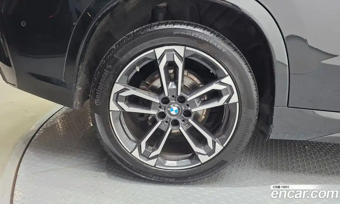 BMW X1 2025 2.0 автомат (гидро), фото 5