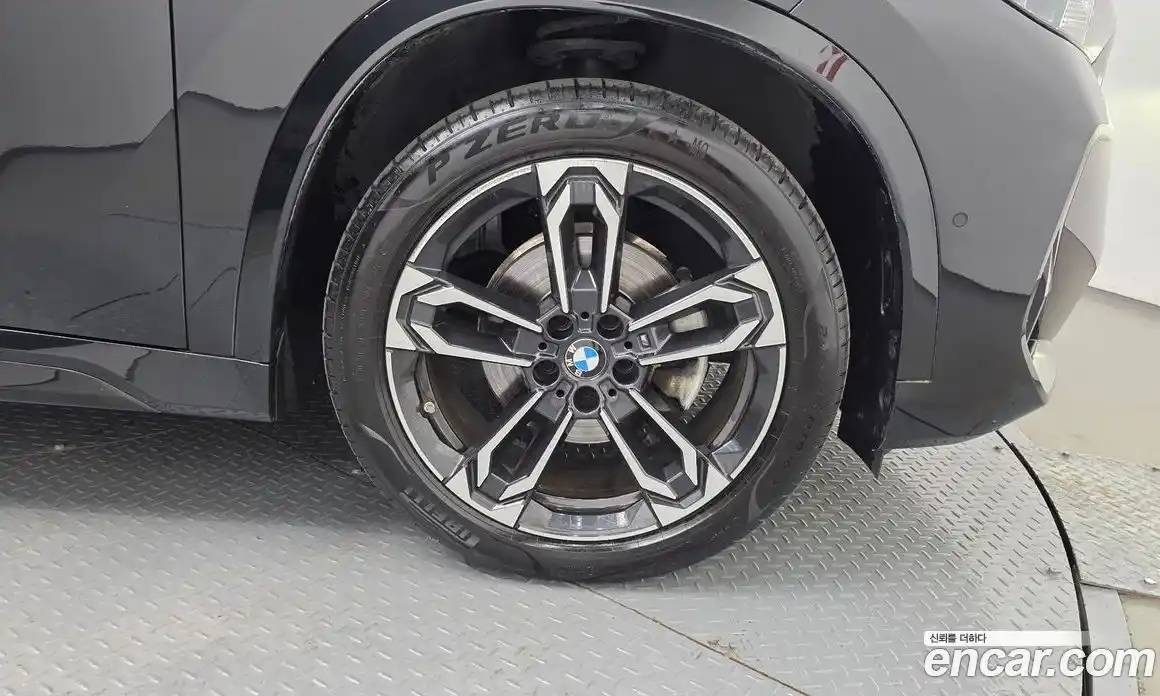 BMW X1 2025 2.0 автомат (гидро), фото 7