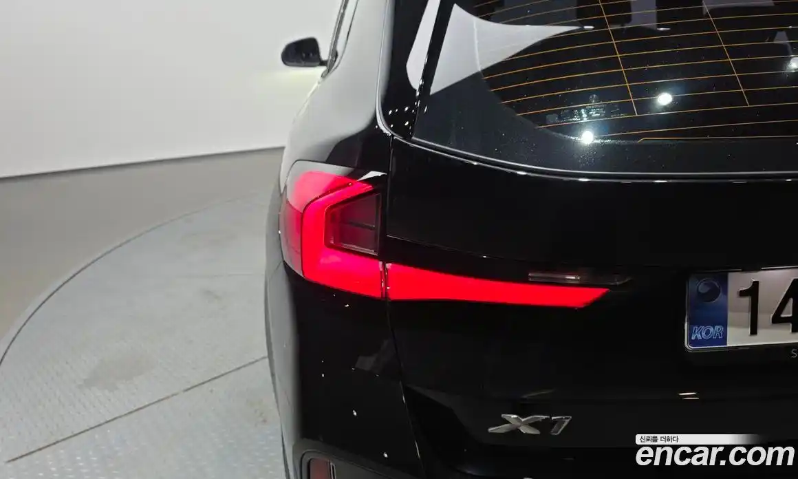 BMW X1 2025 2.0 автомат (гидро), фото 9
