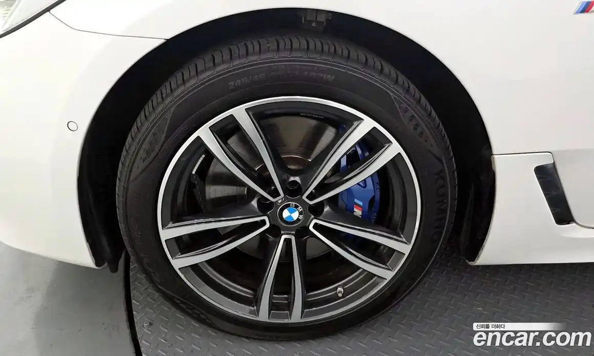 BMW 6 серия 2022 2.0 автомат (гидро), фото 5