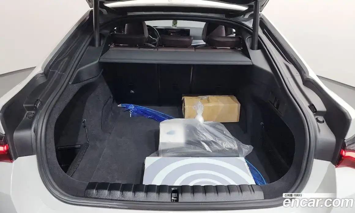 BMW i4 2023 0.2 автомат (гидро), фото 25
