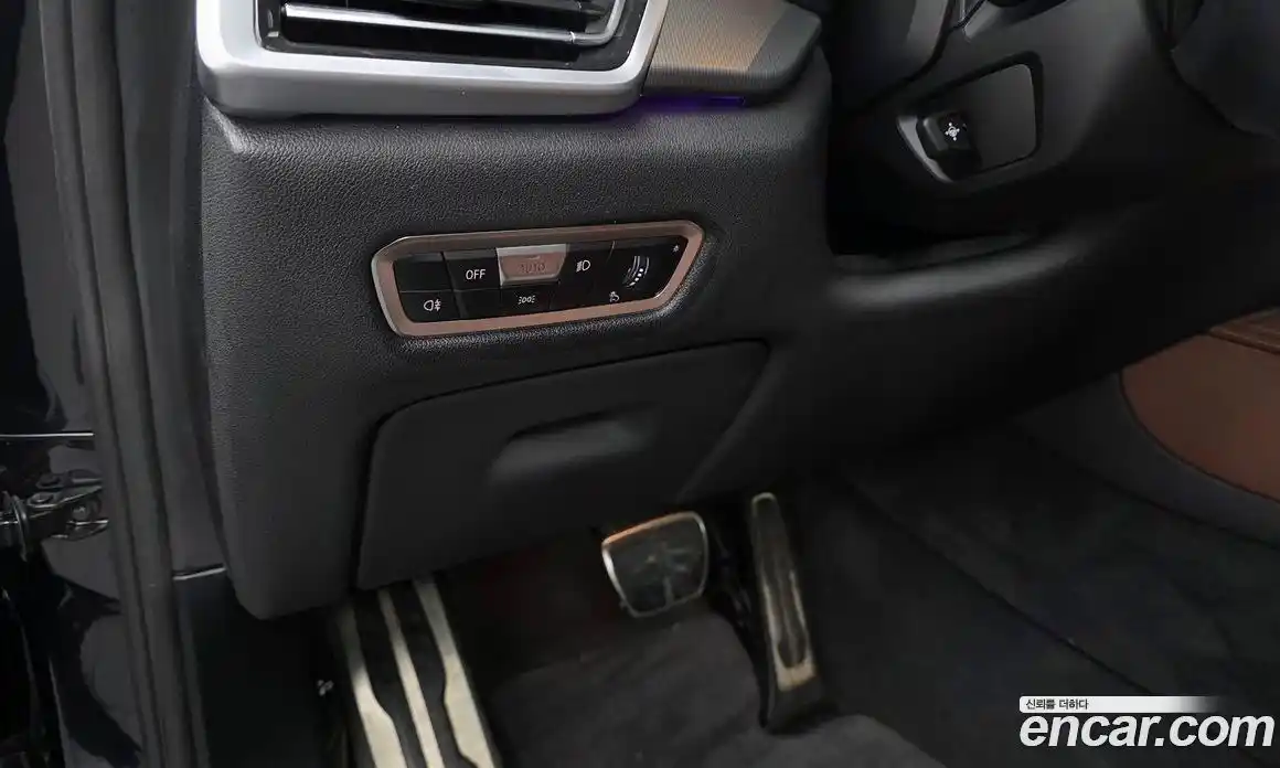 BMW X6 2022 3.0 автомат (гидро), фото 17