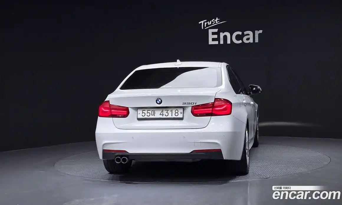 BMW 3 серия 2017 2.0 автомат (гидро), фото 4