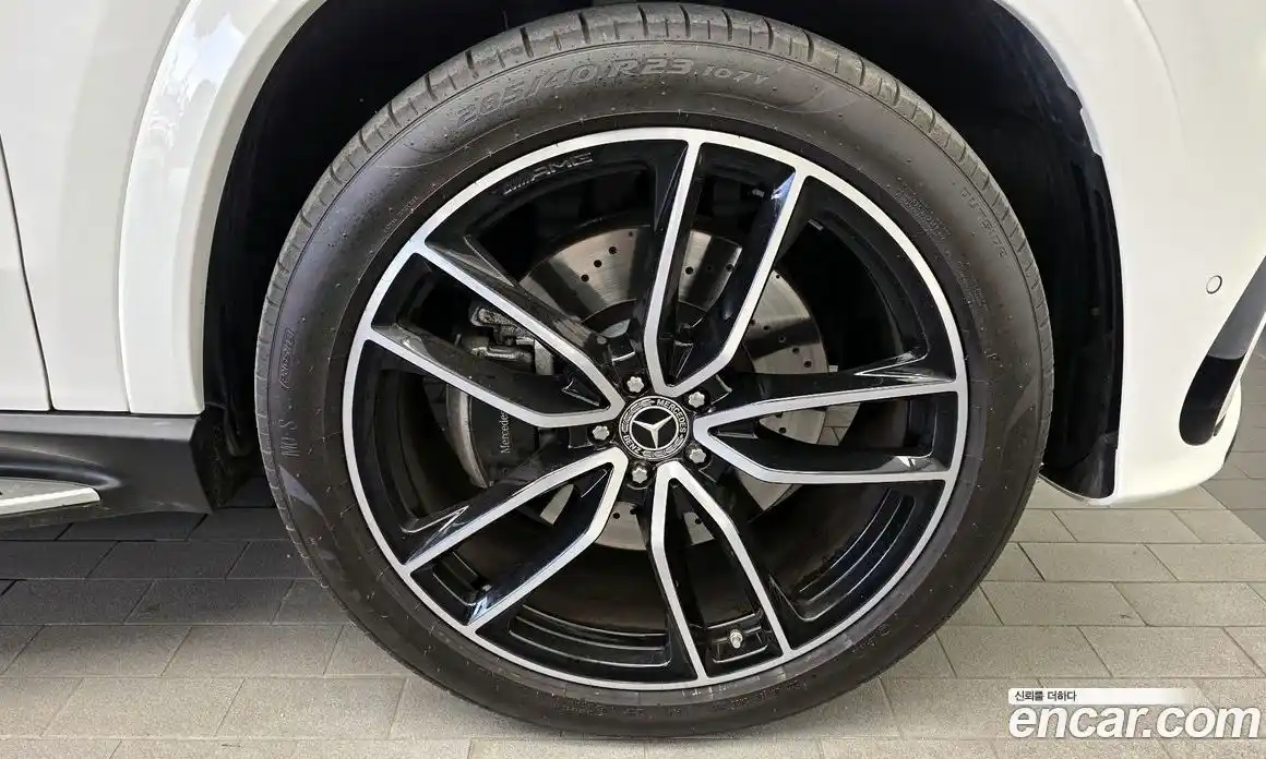 Mercedes-Benz GLS-Class 2024 4.0 гидро, фото 7 Mercedes-Benz GLS-Class 2024 4.0 гидро, фото 7