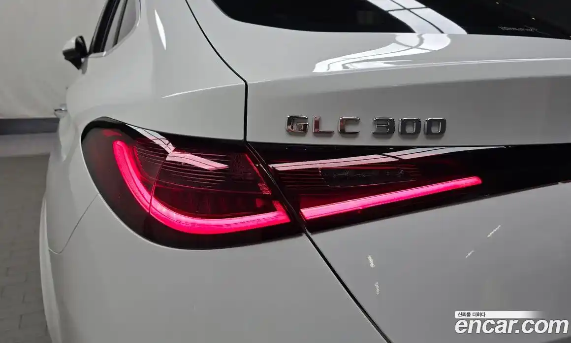 Mercedes-Benz GLC-Class 2024 2.0 гидро, фото 9 Mercedes-Benz GLC-Class 2024 2.0 гидро, фото 9