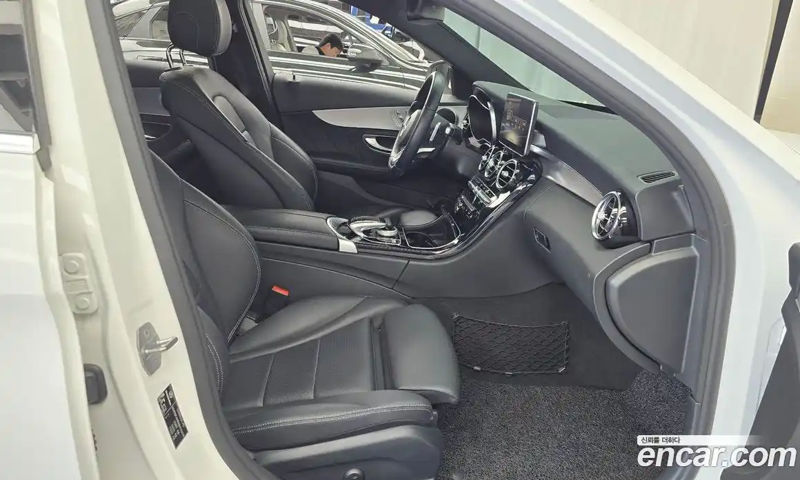 Mercedes-Benz C-Class 2018 2.0 гидро, фото 16 Mercedes-Benz C-Class 2018 2.0 гидро, фото 16