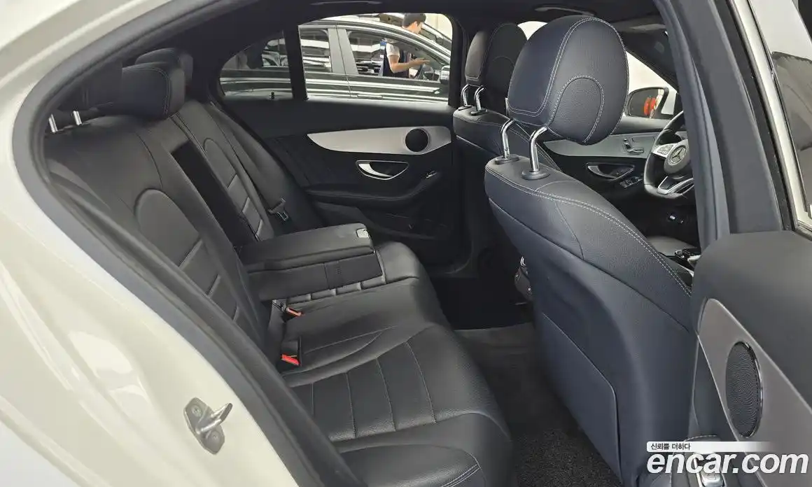 Mercedes-Benz C-Class 2018 2.0 гидро, фото 17 Mercedes-Benz C-Class 2018 2.0 гидро, фото 17