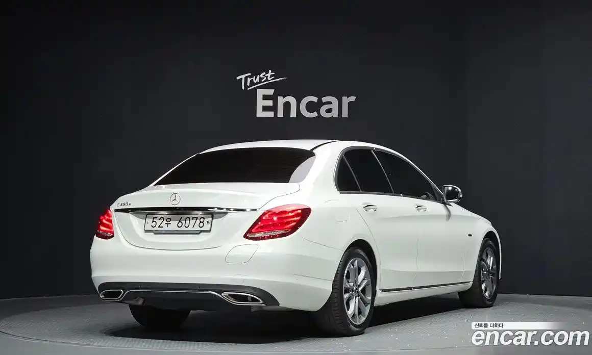 Mercedes-Benz C-Class 2018 2.0 гидро, фото 2 Mercedes-Benz C-Class 2018 2.0 гидро, фото 2