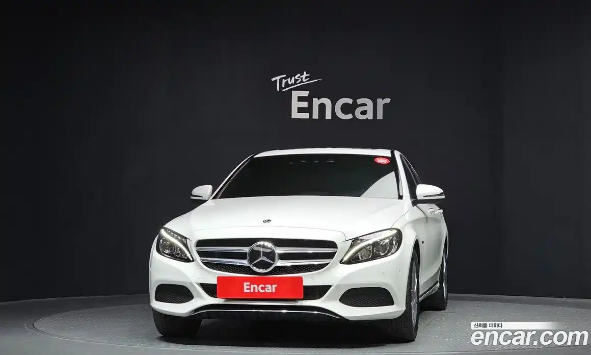 Mercedes-Benz C-Class 2018 2.0 гидро, фото 3 Mercedes-Benz C-Class 2018 2.0 гидро, фото 3
