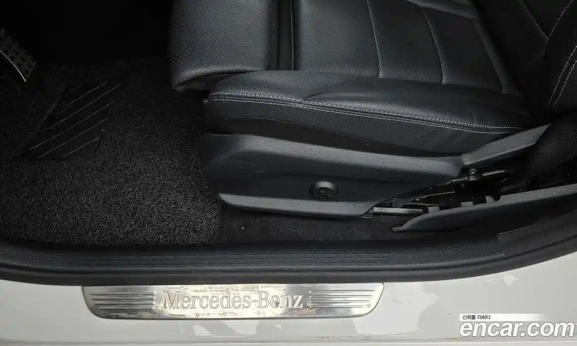 Mercedes-Benz C-Class 2018 2.0 гидро, фото 32 Mercedes-Benz C-Class 2018 2.0 гидро, фото 32