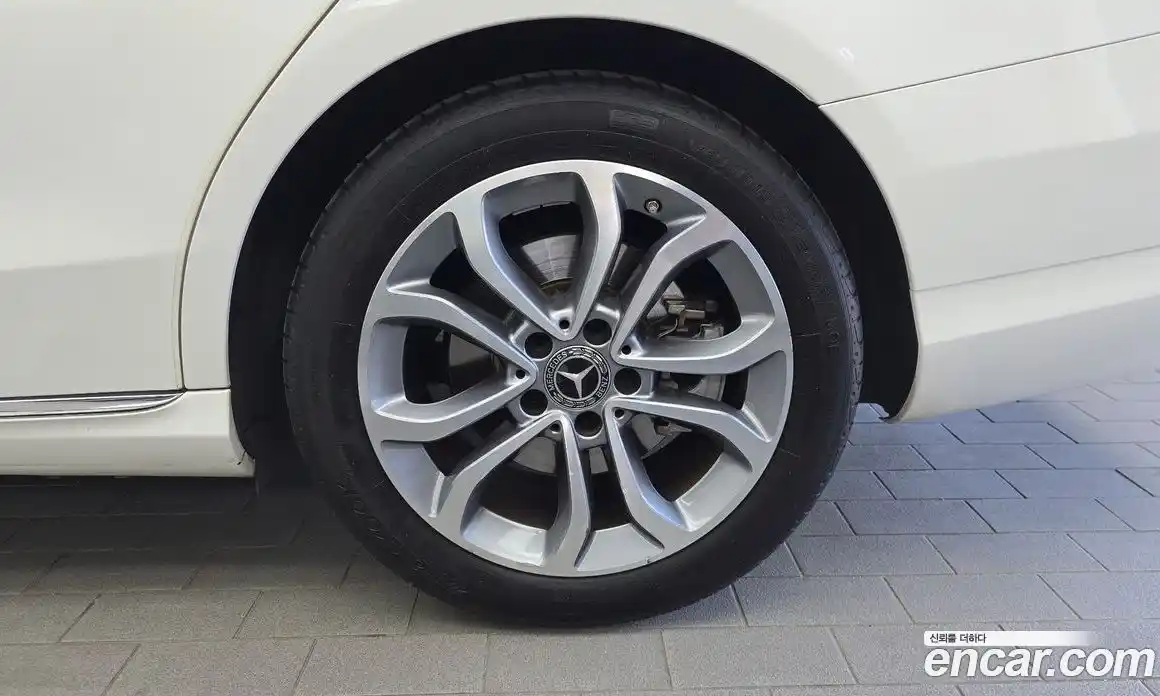 Mercedes-Benz C-Class 2018 2.0 гидро, фото 7 Mercedes-Benz C-Class 2018 2.0 гидро, фото 7