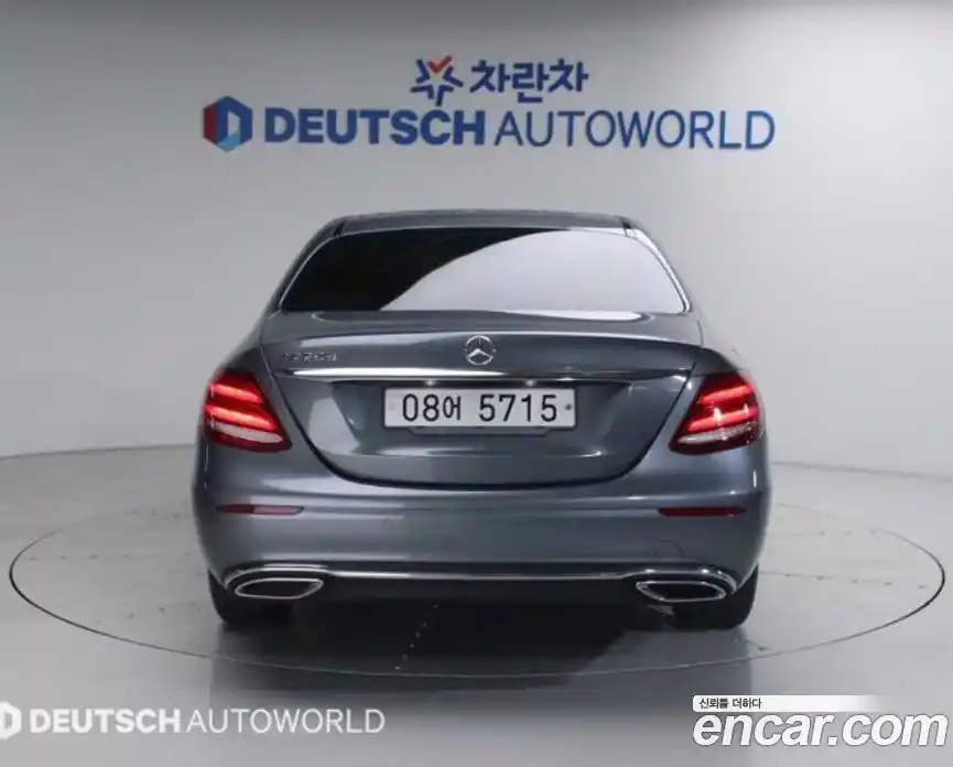 Mercedes-Benz E-Class 2019 1.9 автомат (гидро), фото 4