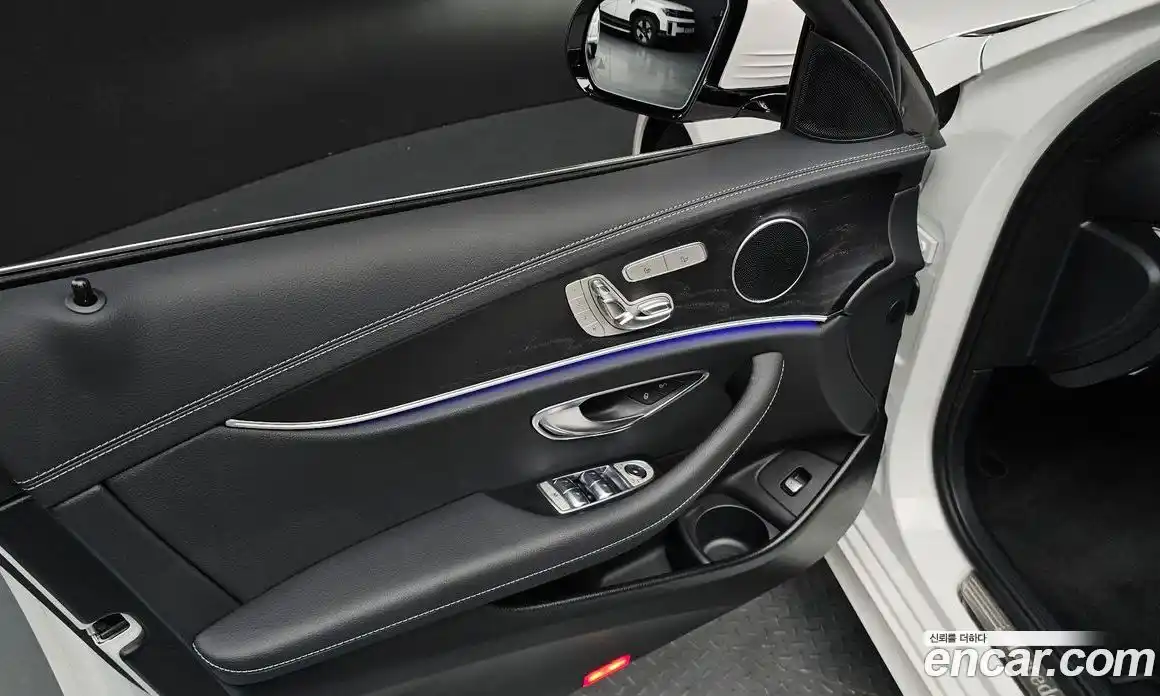 Mercedes-Benz E-Class 2022 2.0 автомат (гидро), фото 13
