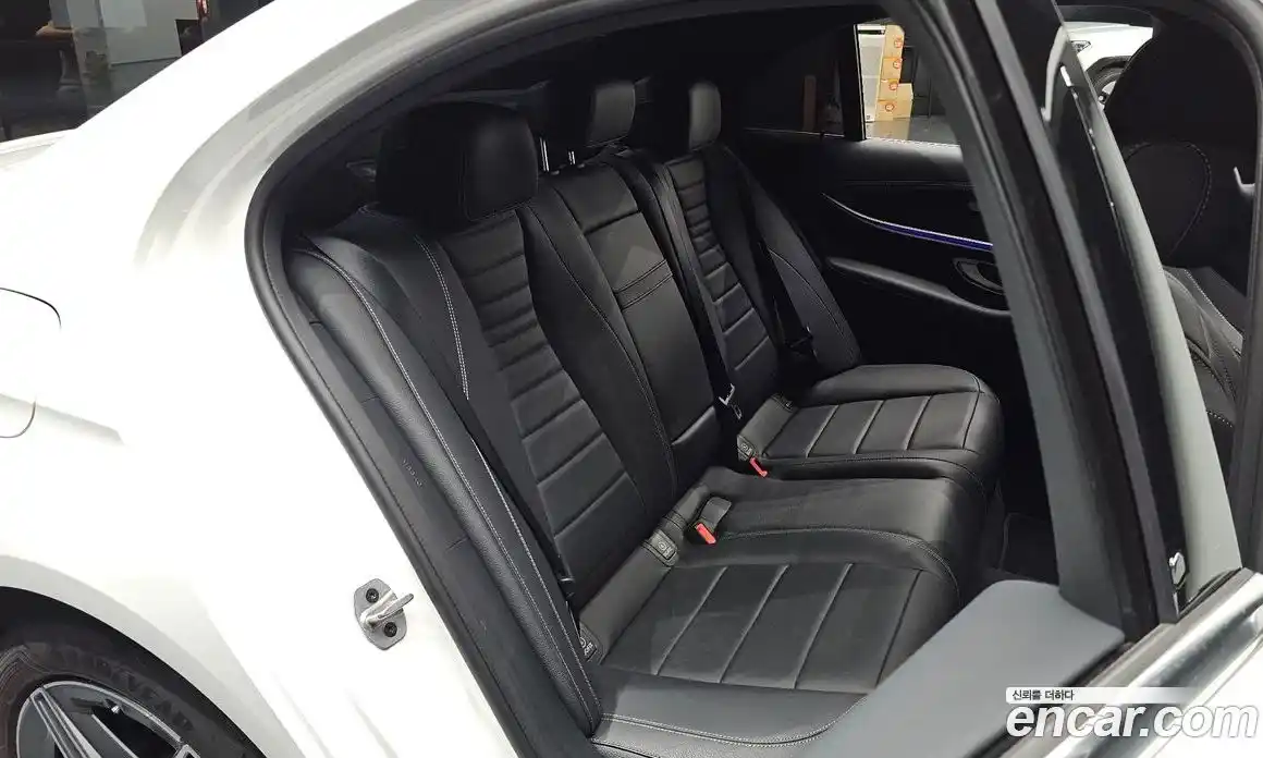 Mercedes-Benz E-Class 2022 2.0 автомат (гидро), фото 15