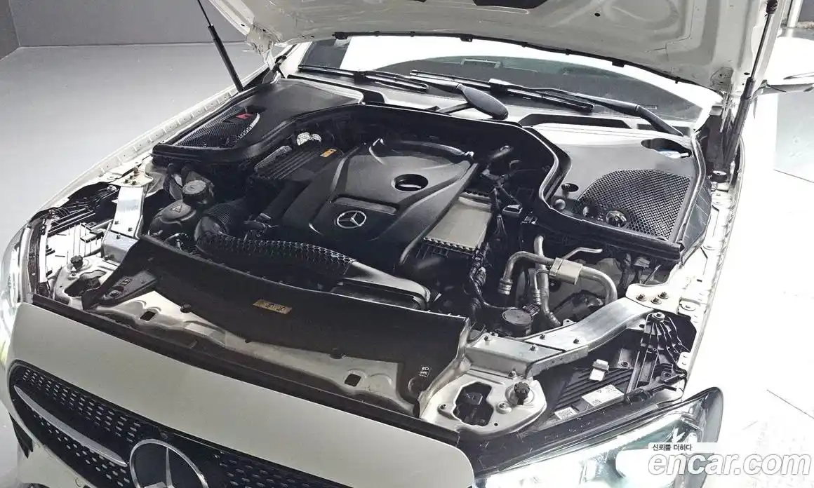 Mercedes-Benz E-Class 2022 2.0 автомат (гидро), фото 5