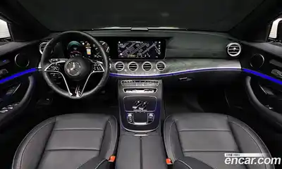 Mercedes-Benz E-Class 2022 2.0 автомат (гидро), миниатюра 9