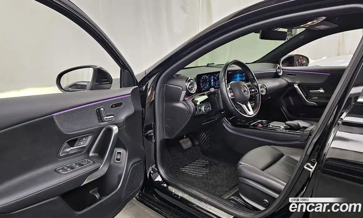 Mercedes-Benz A-Class 2021 2.0 гидро, фото 10