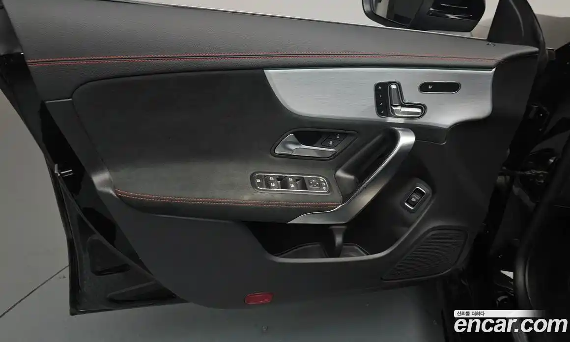 Mercedes-Benz CLA-Class 2021 2.0 гидро, фото 14 Mercedes-Benz CLA-Class 2021 2.0 гидро, фото 14
