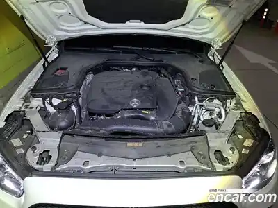 Mercedes-Benz E-Class 2020 2.0 автомат (гидро), миниатюра 9