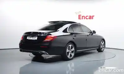 Mercedes-Benz E-Class 2016 2.0 автомат (гидро), миниатюра 2
