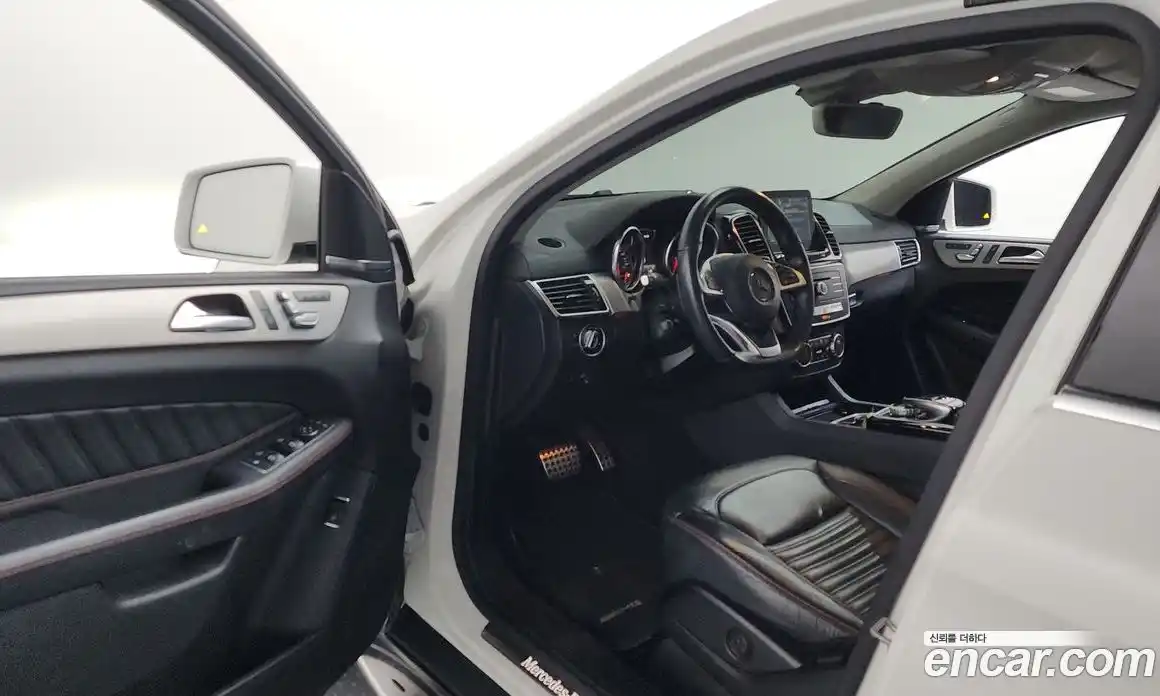Mercedes-Benz GLE-Class 2017 3.0 гидро, фото 10 Mercedes-Benz GLE-Class 2017 3.0 гидро, фото 10