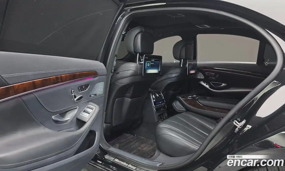Mercedes-Benz S-Class 2018 4.0 гидро, фото 21 Mercedes-Benz S-Class 2018 4.0 гидро, фото 21