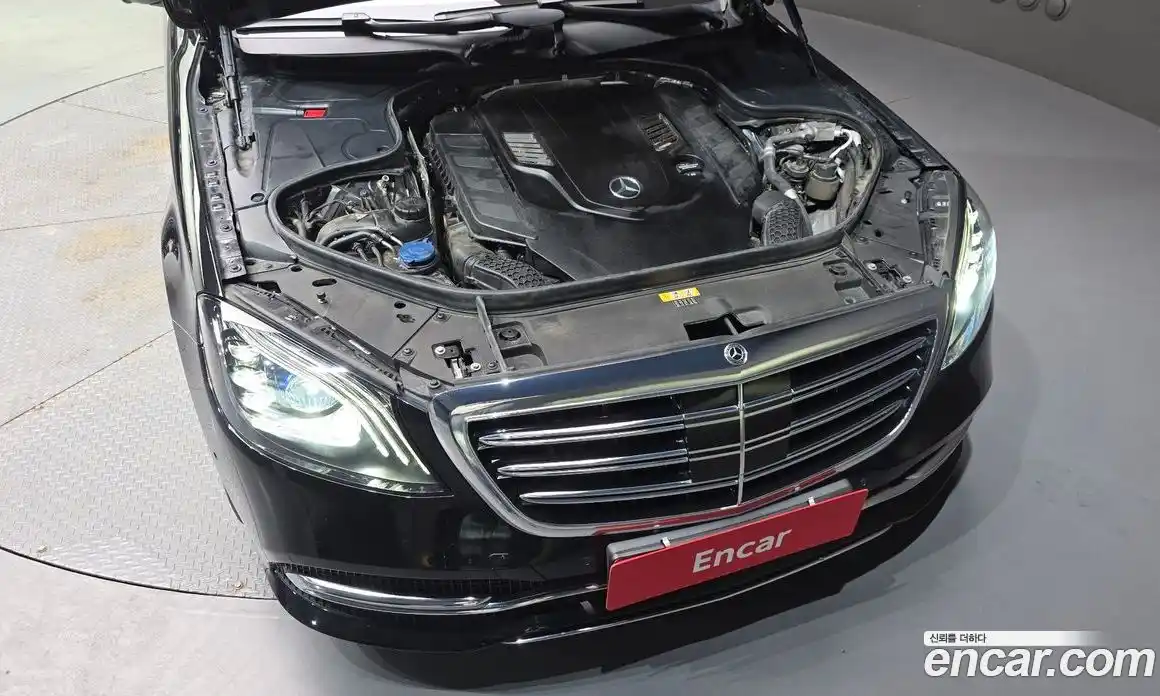 Mercedes-Benz S-Class 2018 4.0 гидро, фото 6 Mercedes-Benz S-Class 2018 4.0 гидро, фото 6