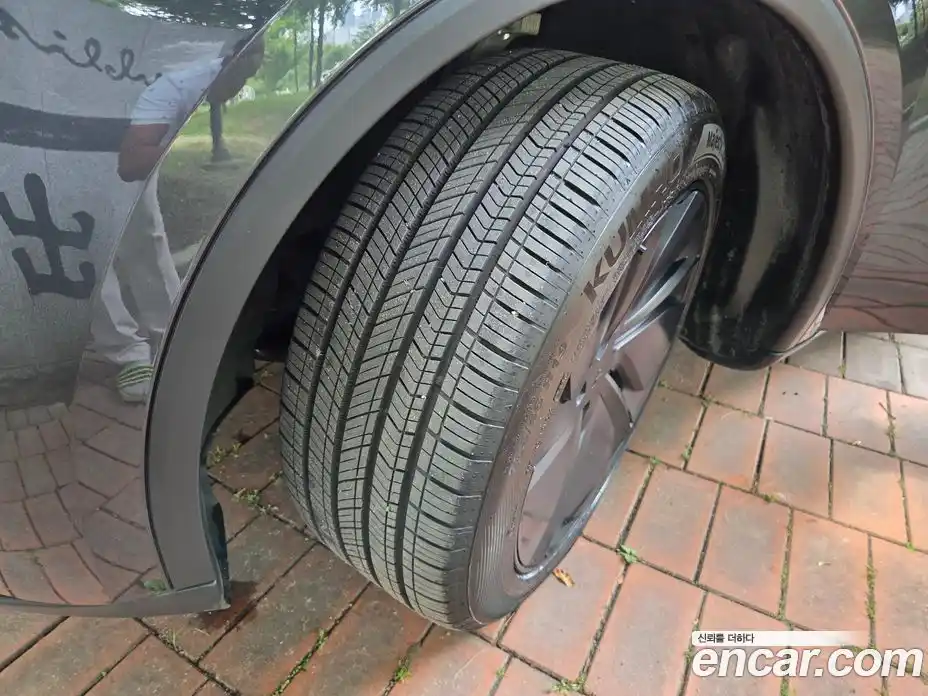 Tesla Model Y 2025 автомат (гидро), фото 18 Tesla Model Y 2025 автомат (гидро), фото 18