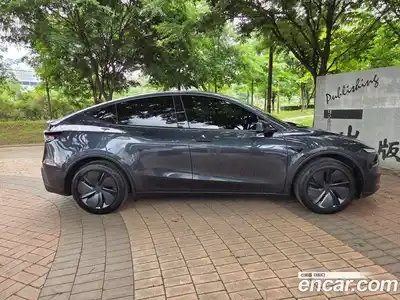 Tesla Model Y 2025 автомат (гидро), миниатюра 7 Tesla Model Y 2025 автомат (гидро), миниатюра 7