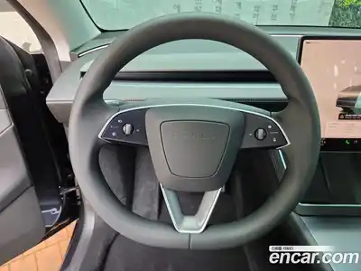 Tesla Model Y 2025 автомат (гидро), миниатюра 10 Tesla Model Y 2025 автомат (гидро), миниатюра 10