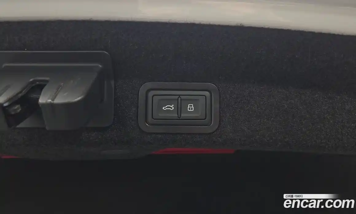 Audi A6 2023 2.0 автомат (гидро), фото 33