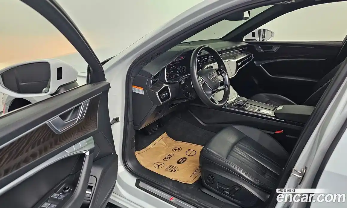 Audi A6 2022 2.0 автомат (гидро), фото 13