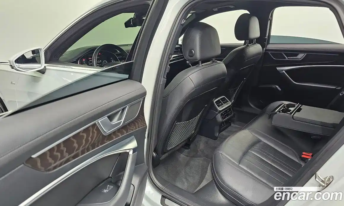 Audi A6 2022 2.0 автомат (гидро), фото 16