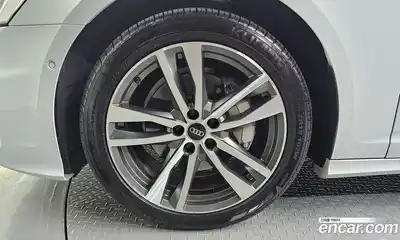 Audi A6 2022 2.0 автомат (гидро), миниатюра 5