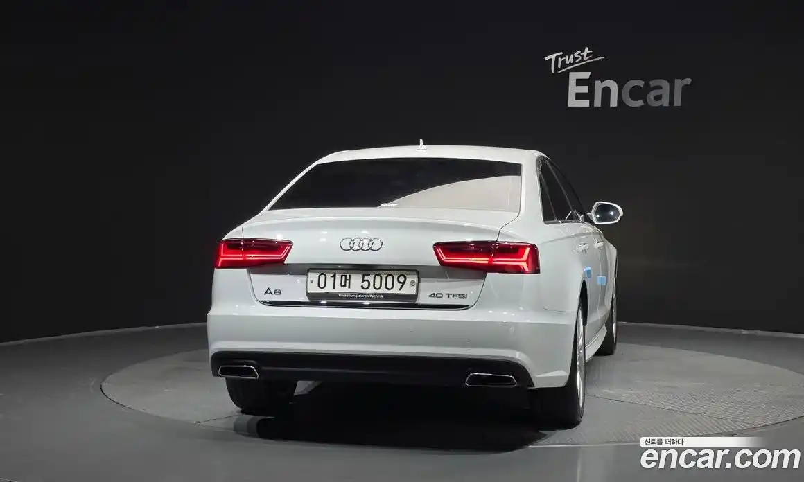 Audi A6 2018 2.0 автомат (гидро), фото 4