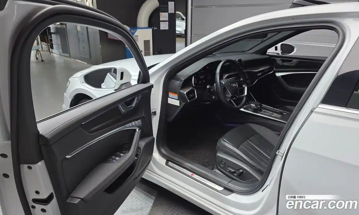 Audi A6 2021 3.0 автомат (гидро), фото 13