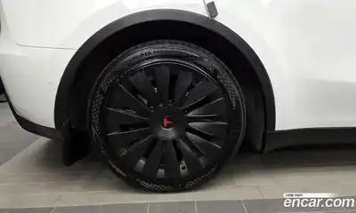 Tesla Model Y 2021 0.2 автомат (гидро), миниатюра 5 Tesla Model Y 2021 0.2 автомат (гидро), миниатюра 5