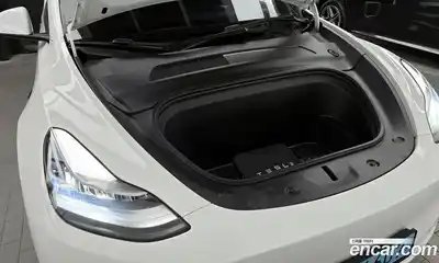 Tesla Model Y 2021 0.2 автомат (гидро), миниатюра 6 Tesla Model Y 2021 0.2 автомат (гидро), миниатюра 6