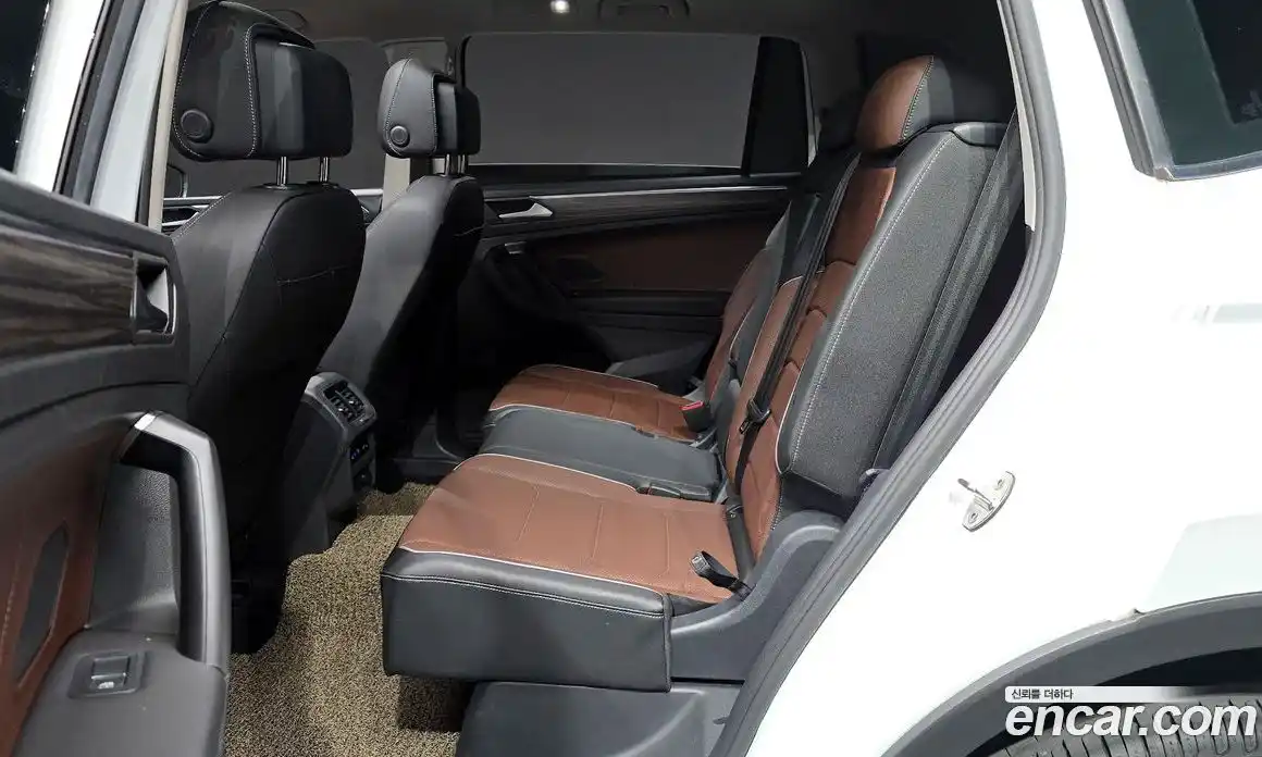 Volkswagen Tiguan 2022 2.0 автомат (гидро), фото 18