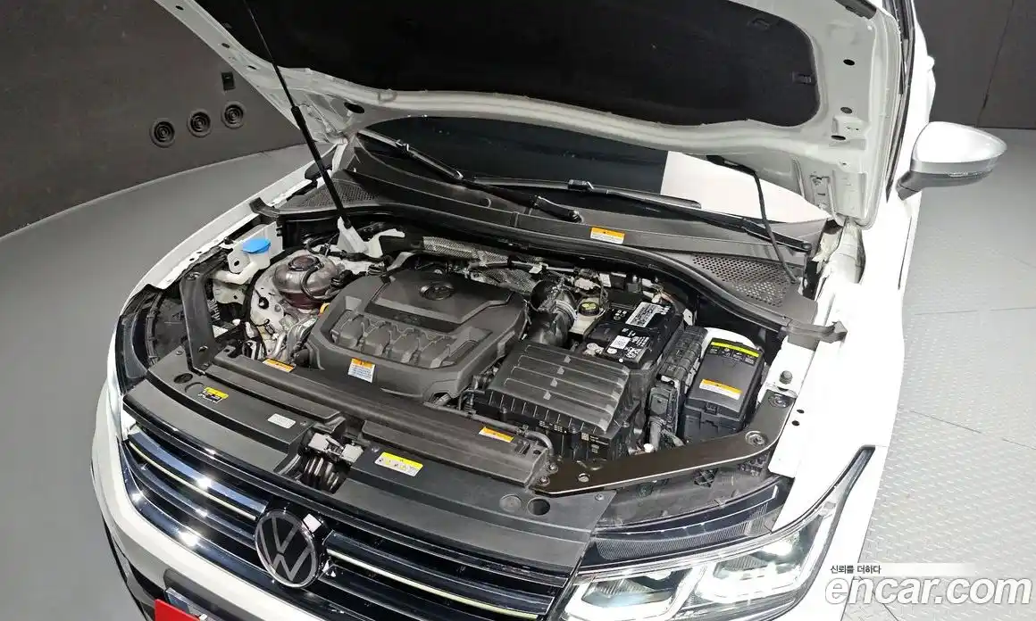 Volkswagen Tiguan 2022 2.0 автомат (гидро), фото 6