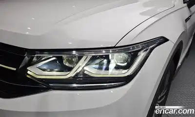 Volkswagen Tiguan 2022 2.0 автомат (гидро), миниатюра 8