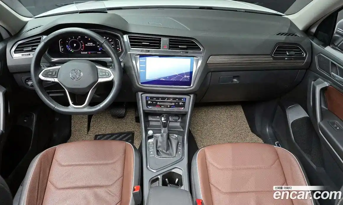 Volkswagen Tiguan 2022 2.0 автомат (гидро), фото 10
