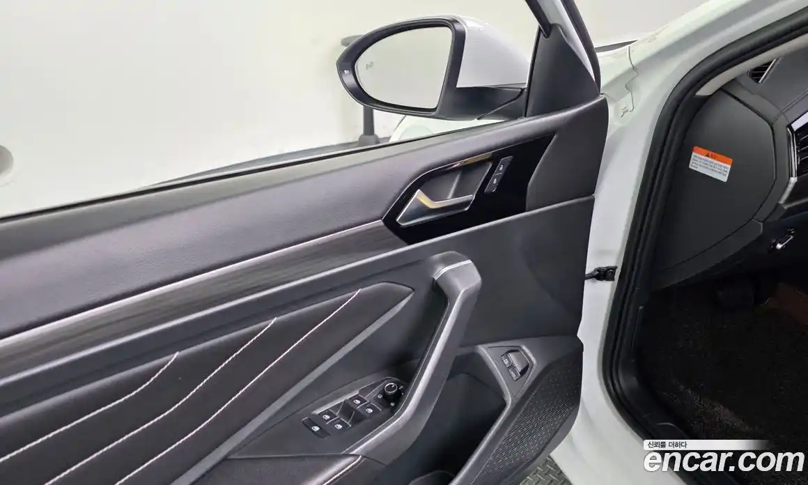 Volkswagen Jetta 2023 1.5 автомат (гидро), фото 27